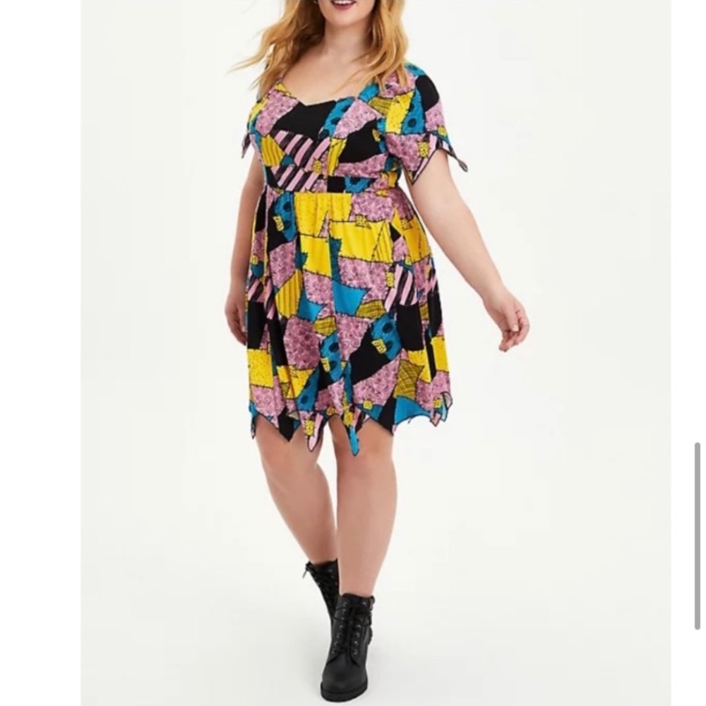 DISNEY NIGHTMARE BEFORE XMAS JAGGED SKATER DRESS - SALLY PATCHES - 2X